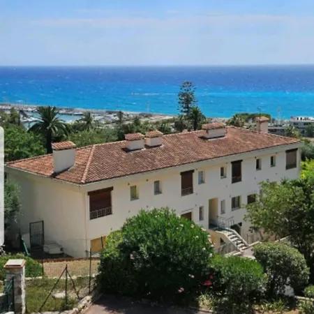Apartament Chez Fanny Garavan *